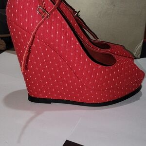 Restricted Red Patterned Platform Wedges